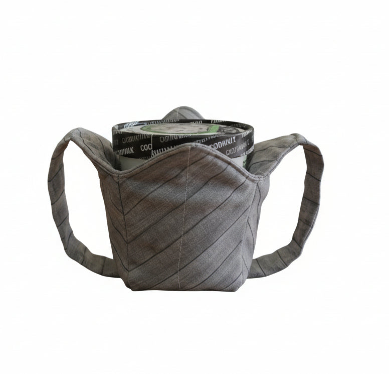 Grey Fence Reversible Pint Size Cozy with Hand Support