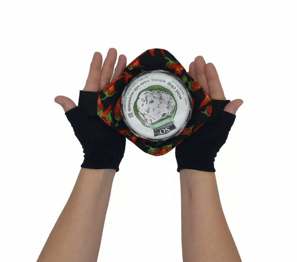 Chili Peppers Reversible Pint Size Cozy with Hand Support