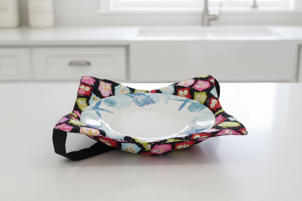 Owls Plate Cozy with Hand Support, Microwavable Hot Pad